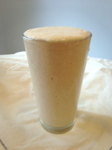 Try a milk kefir "milkshake" for a sugar-free candida diet treat