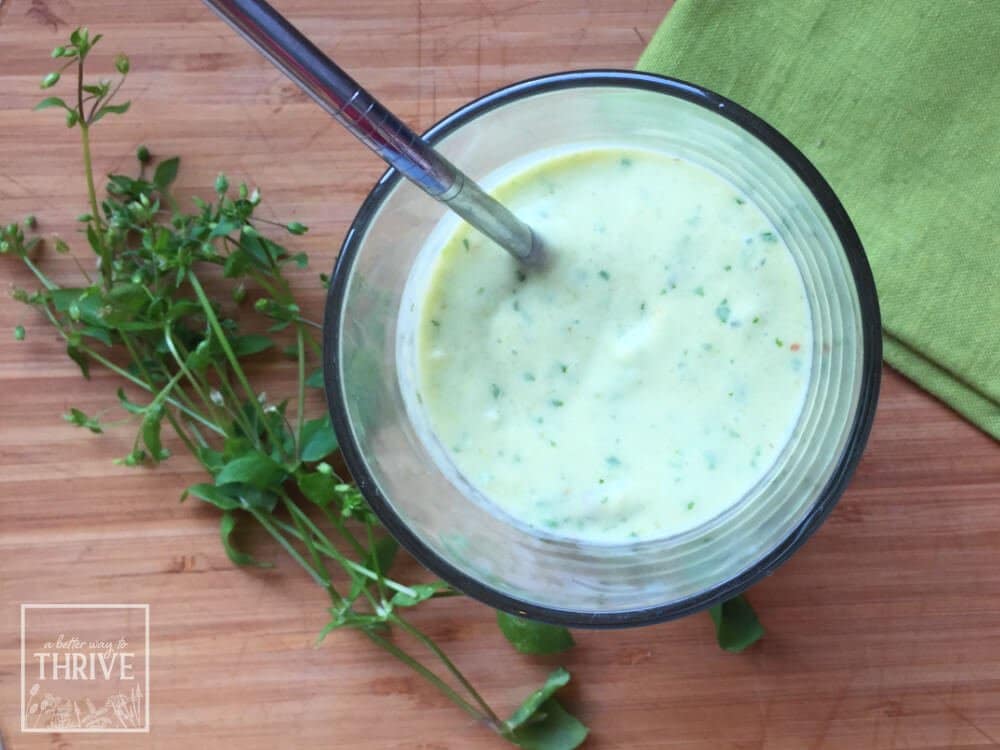green chickweed smoothie with pineapple
